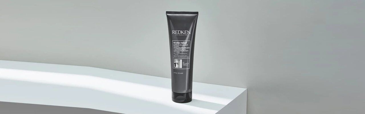 Dandruff vs. Dry Scalp: Redken's Guide to Healthy Scalp Care