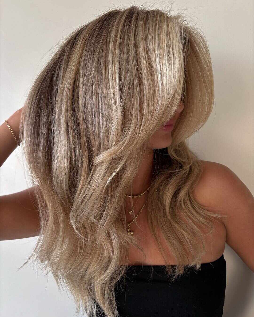 Winter Hairstyles for Long Hair: Easy, Protective & Stylish Looks 2 https://www.redken.com/on/demandware.static/-/Sites-redken-us-Library/default/dw1910b881/images/blog/Redken-Why-Does-Hair-Get-Dry-In-Winter.jpg?utm_source=chatgpt.com