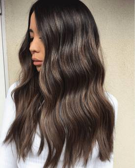 How To Style The Perfect Beach Wave Hair Beachy Hair Redken