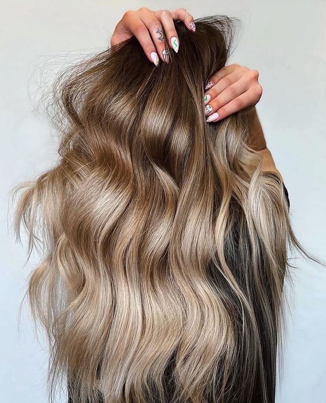 Close-up of long, wavy balayage hair